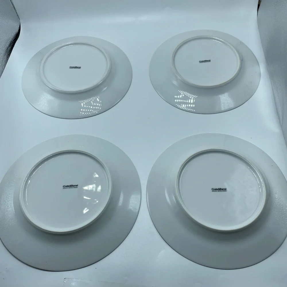 Crate&Barrel Botanical Dinner Plate Set
